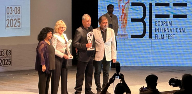 BODRUM FİLM FESTİVALİ'NDE ONUR ÖDÜLLERİ TONY GATLİF VE HÜLYA UÇANSU’YA VERİLDİ