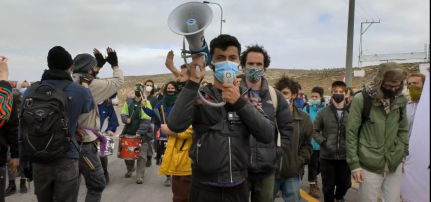 AKDENZN SNEMASI 4. YILINDA ZMRDE BULUUYOR