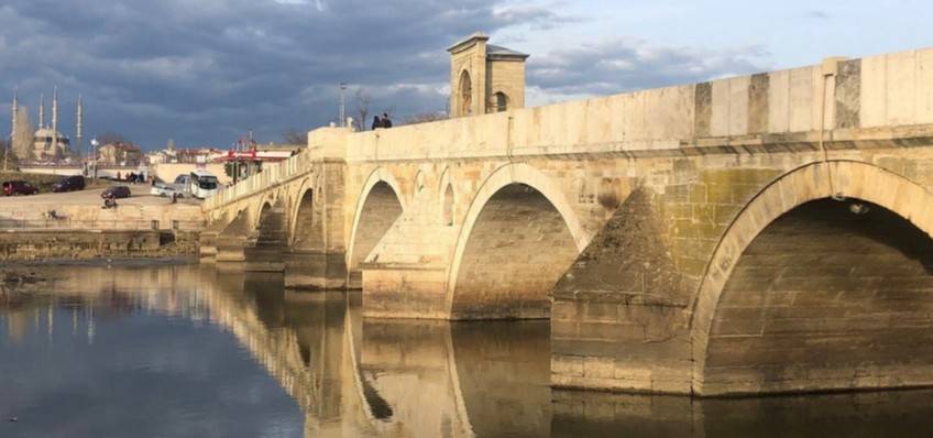 ED�RNE B�ENAL� �K�PR�LER� TEMASIYLA 21 MAYIS�TA BA�LIYOR