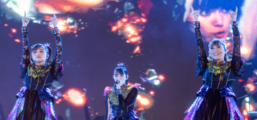BABYMETAL, �STANBUL'U METAL VE G�RSEL �OVLA BULU�TURDU